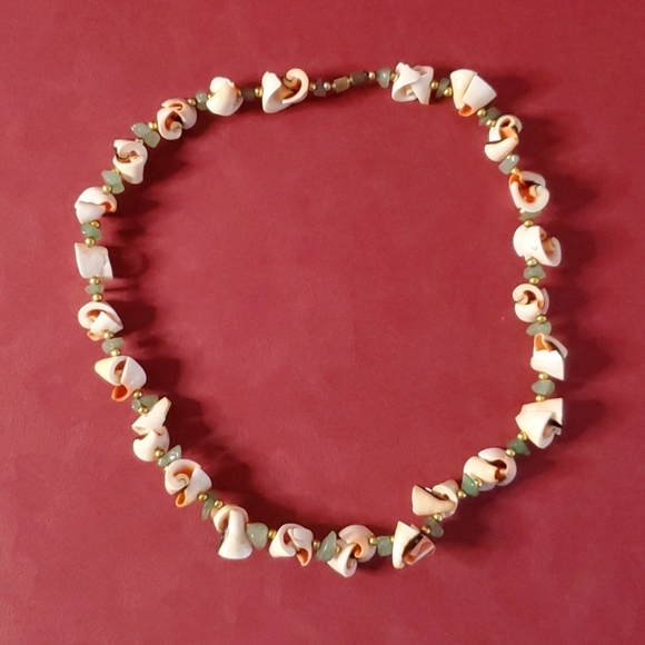 Vintage Shell, Jade and Beaded Necklace - Picture 5 of 5